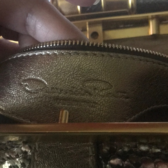 Authentic Oscar De La Renta Handbag - Picture 8 of 11